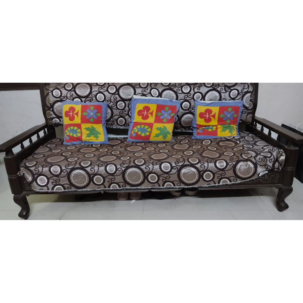 Vintage Wooden 3-Seater Sofa with Cushions - used living-room in Delhi - photo 5