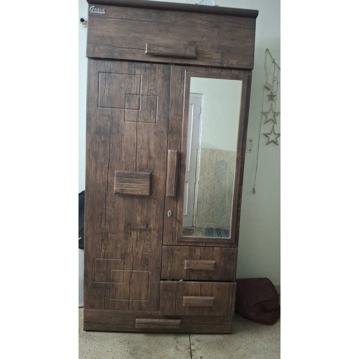 2-Door Wardrobe with Mirror - used bedroom in Delhi - photo 4