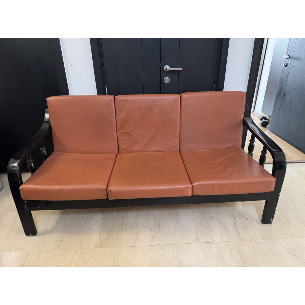 Wooden Sofa Set, 3+1+1 - used living-room in Delhi - photo 2
