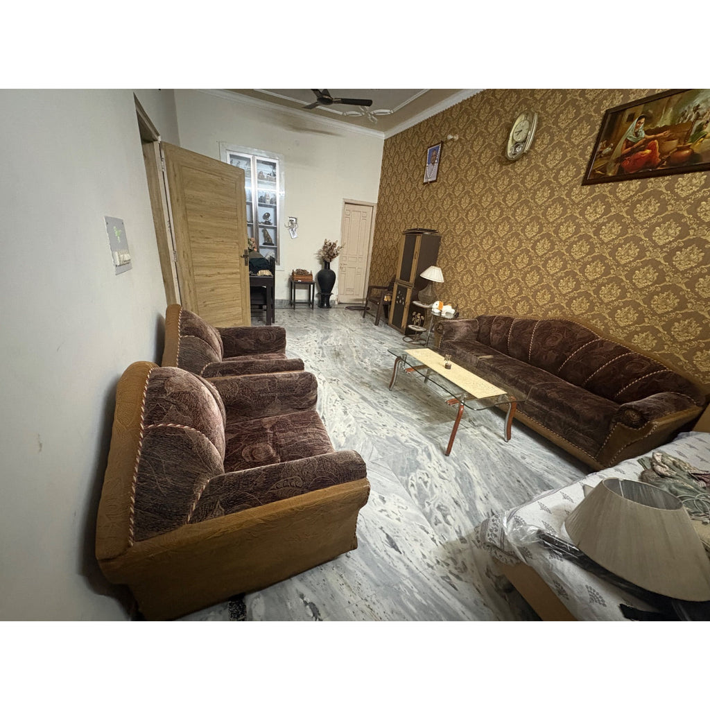 Sofa and Single Bed Bundle - used furniture or appliance in Gurugram - photo 3