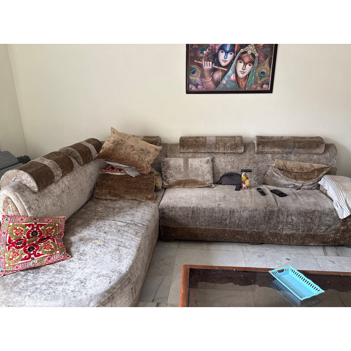 7-Seater L-Shaped Fabric Sofa - used living-room in Gurugram - photo 6