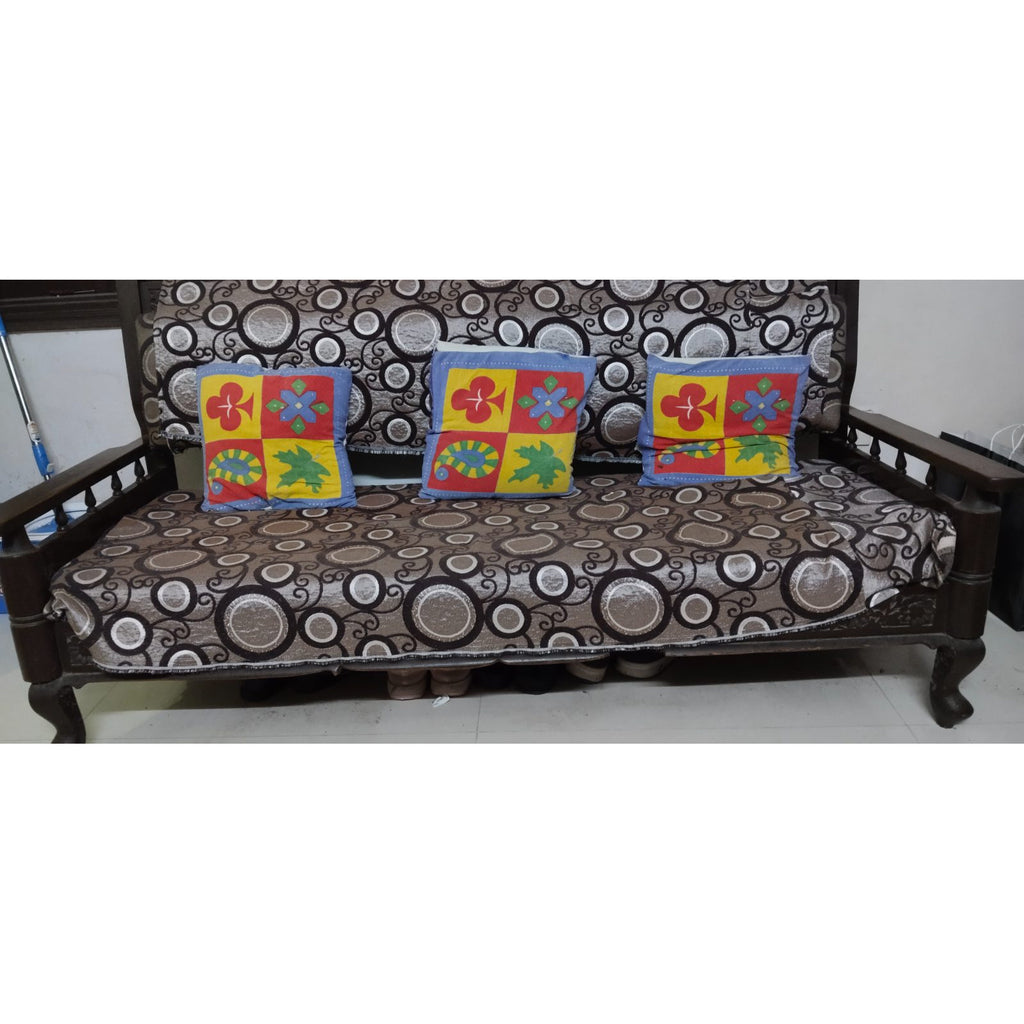 Vintage Wooden 3-Seater Sofa with Cushions - used living-room in Delhi - photo 1