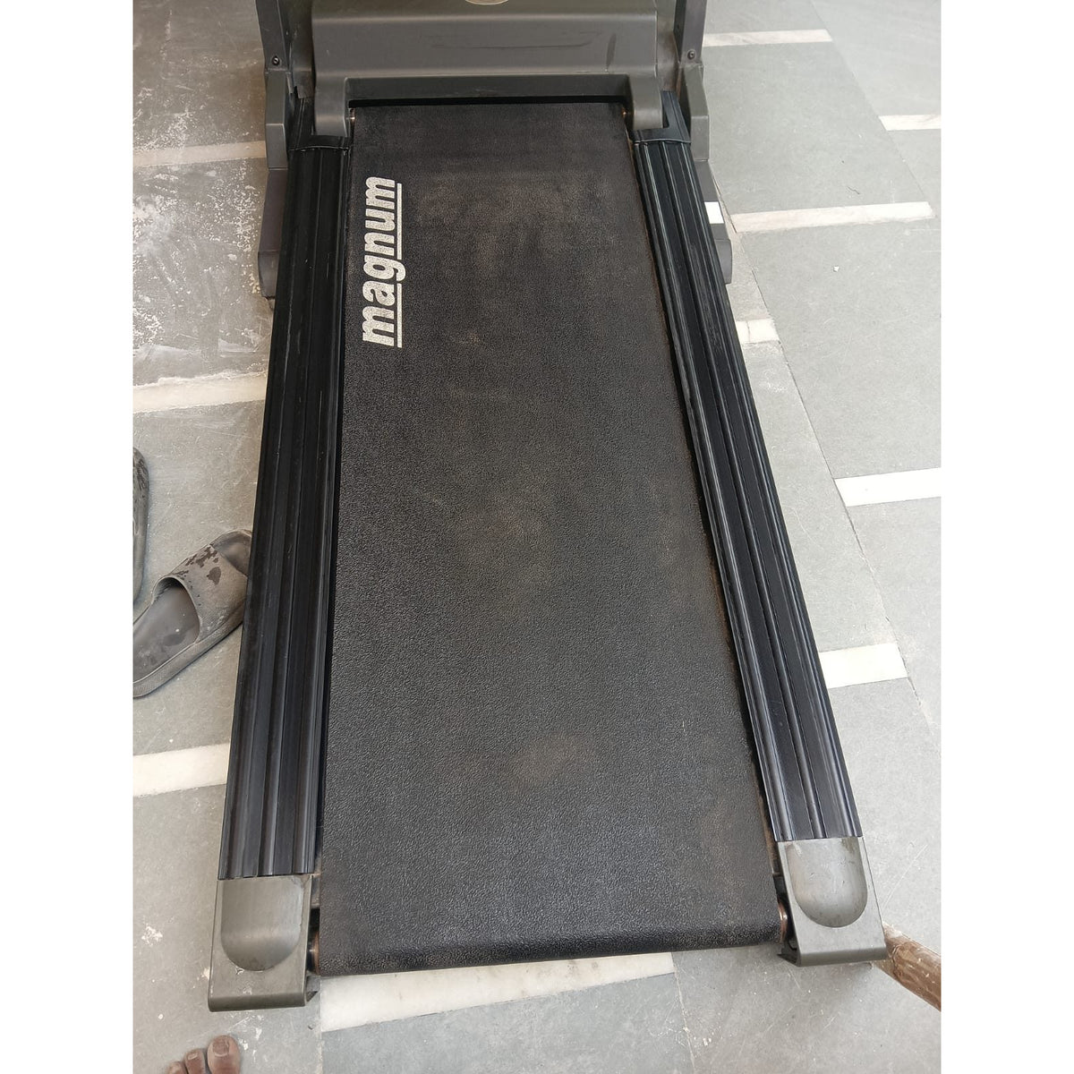 Magnum Folding Treadmill - used Fitness Equipment in Delhi - photo 3