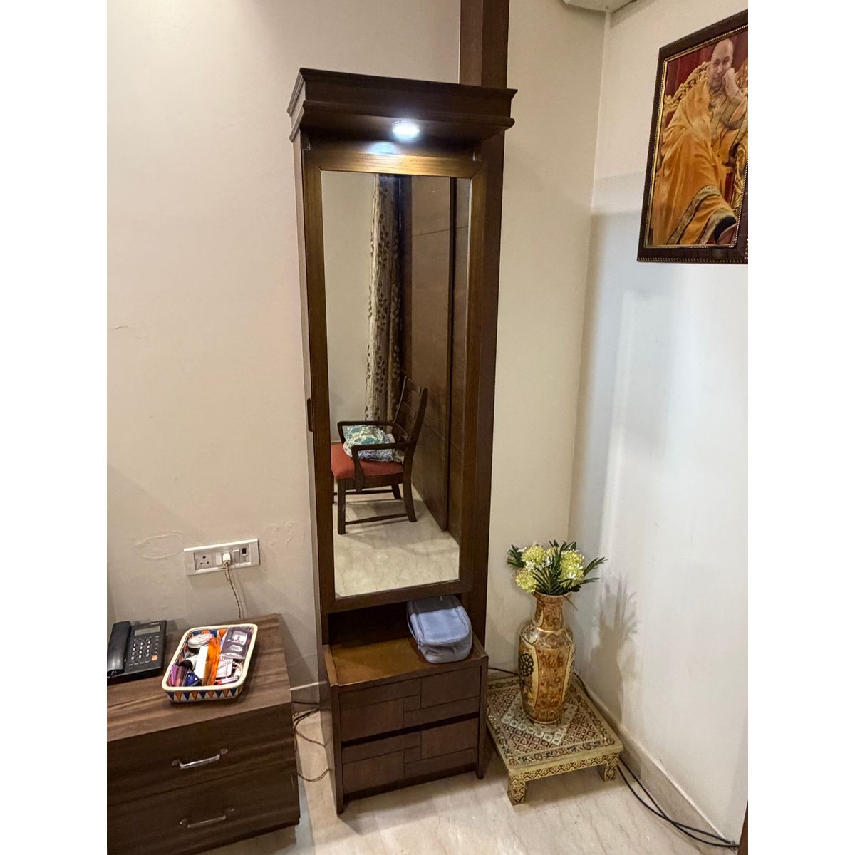 Dressing Table with Storage and Spotlight