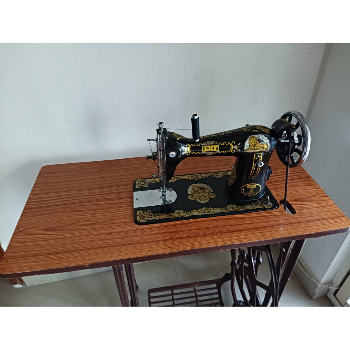 Usha sewing machine with treadle table and stand - photo 7