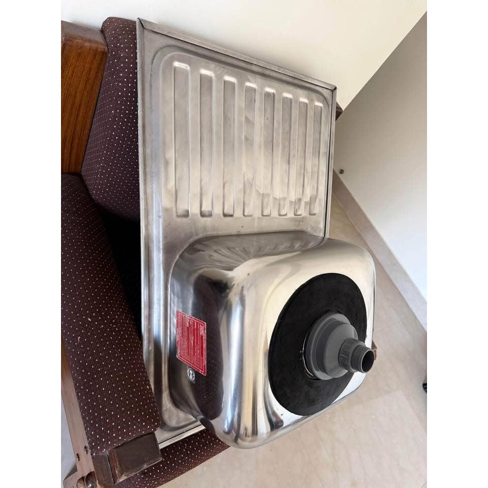 Hindware Single-Bowl Kitchen Sink with Drainboard - used kitchen & appliances in Noida - photo 2