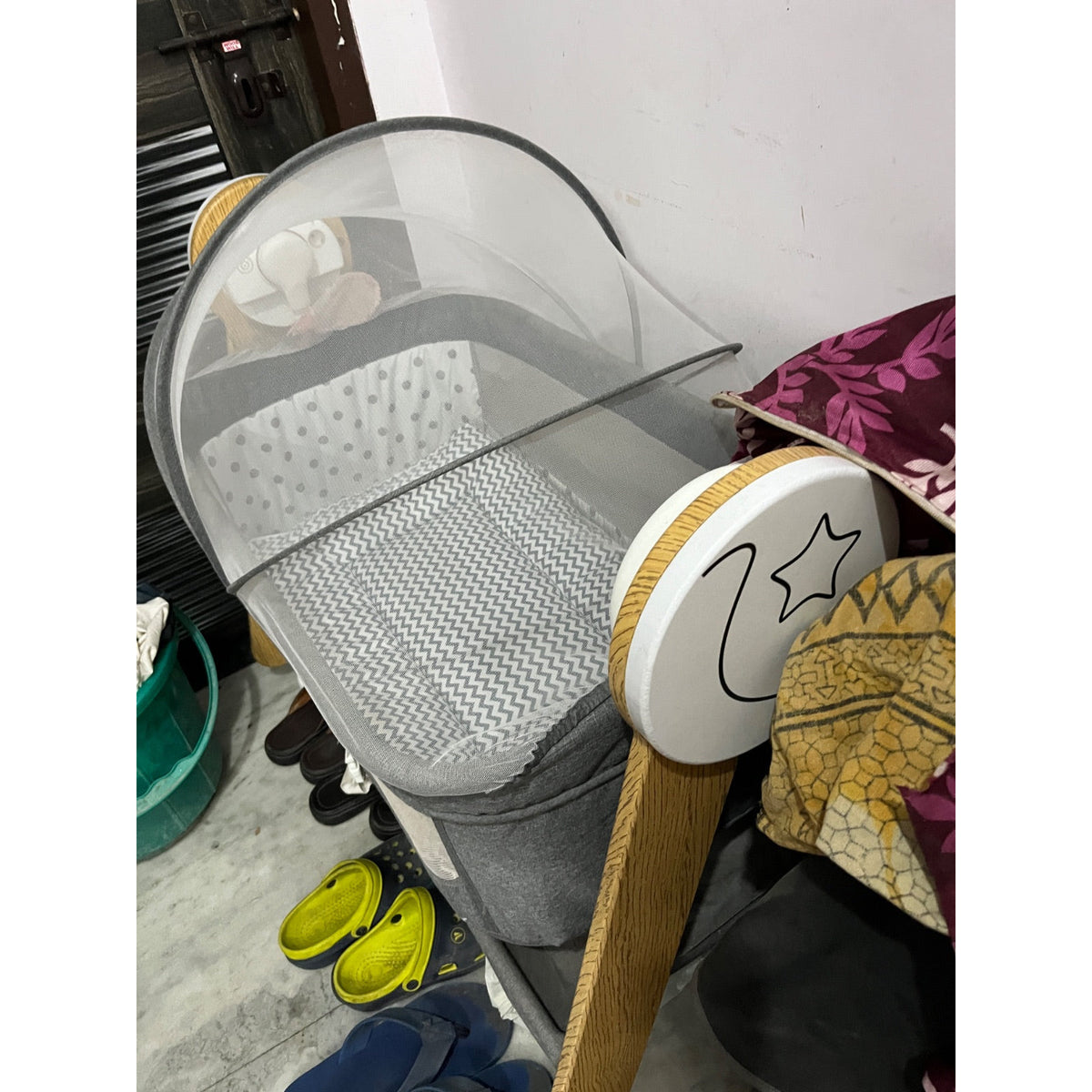 R for Rabbit baby cot - used kids corner in Delhi - photo 2