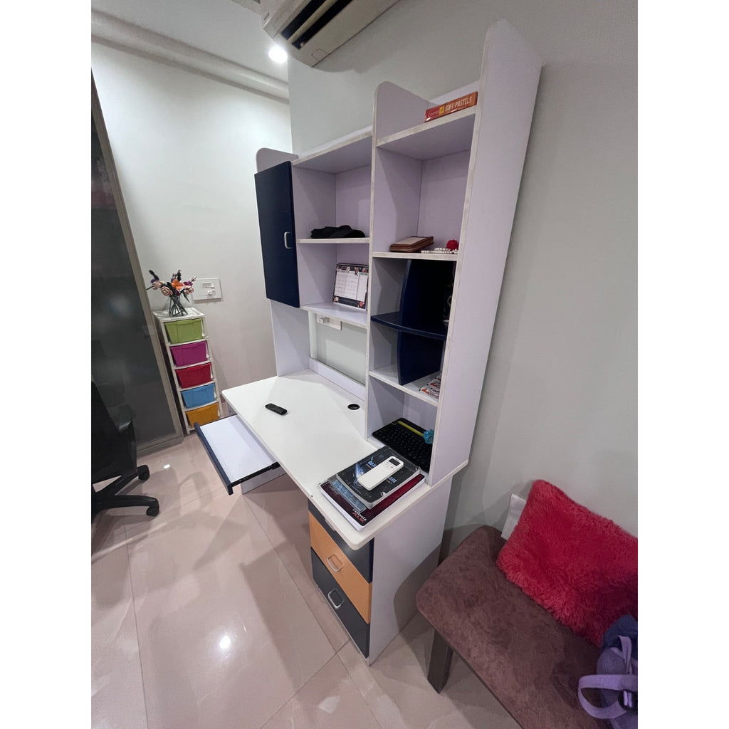Kids Study Table with Bookshelf Hutch - used study table in Gurugram - photo 2