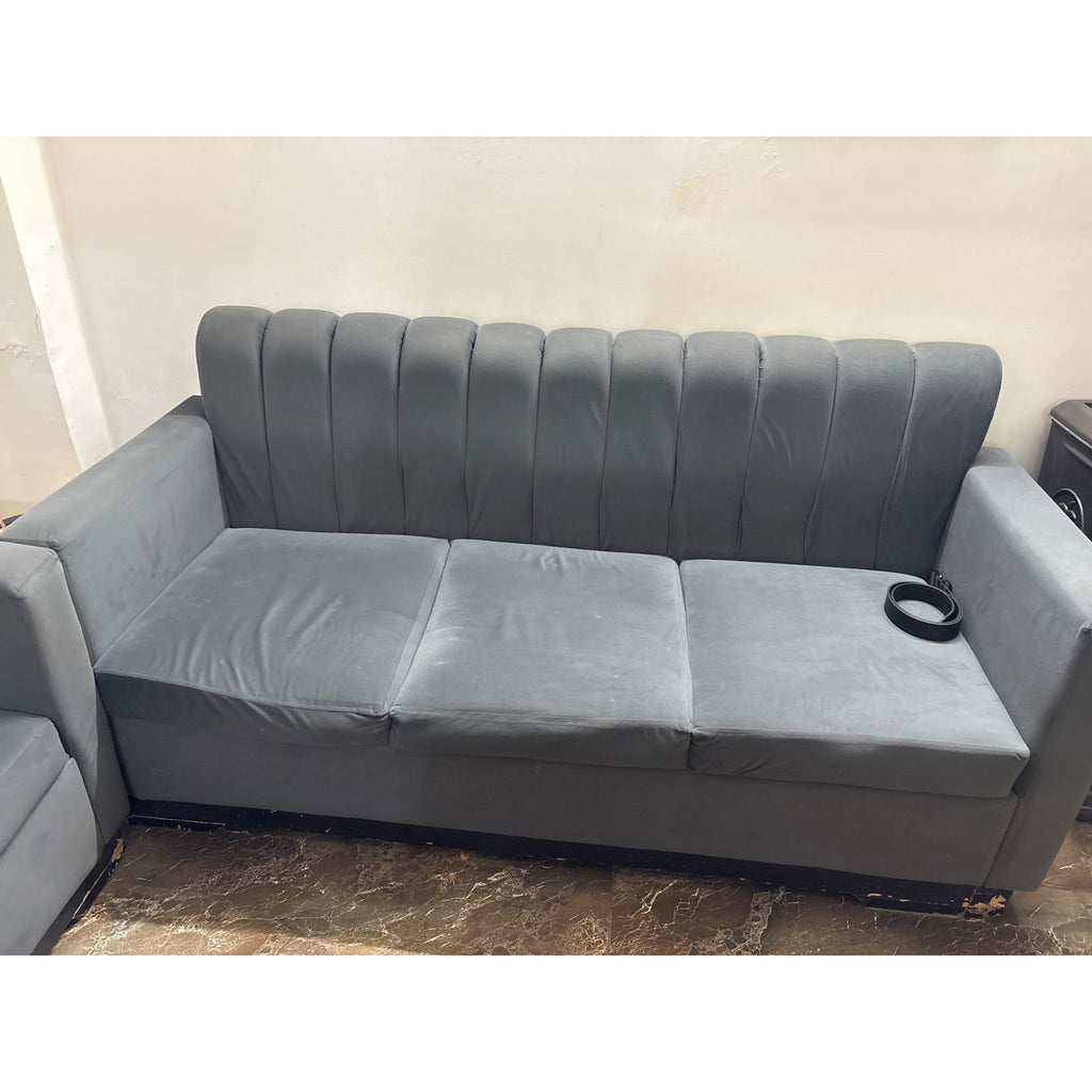Grey Fabric 3+2 Sofa Set with Coffee Table - used living-room in Delhi - photo 5