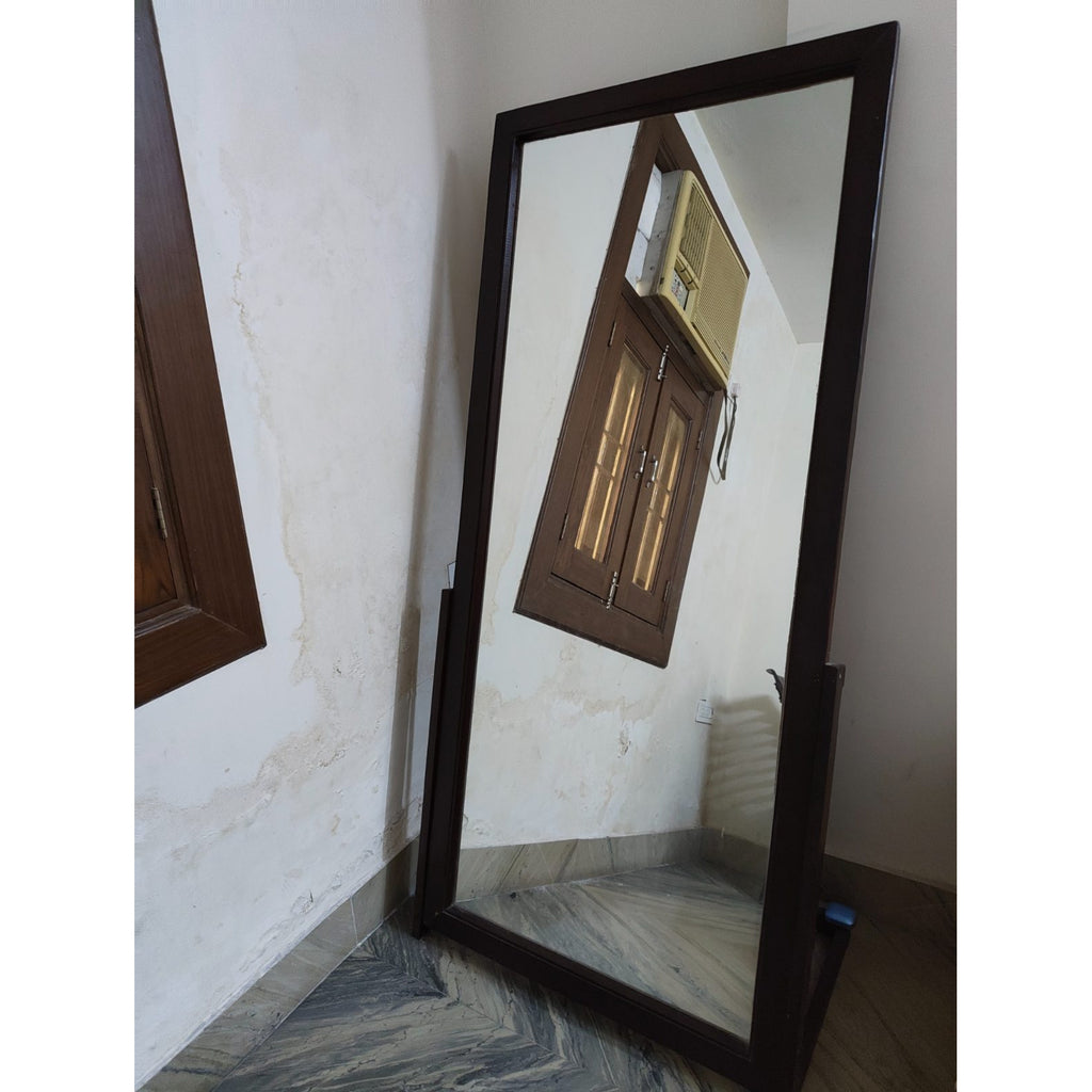 Wooden Standing Mirror - used home decor in Delhi - photo 3