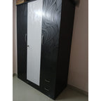 Home Set: Sofa, Wardrobe and Queen Bed - used furniture set in Noida - photo 5