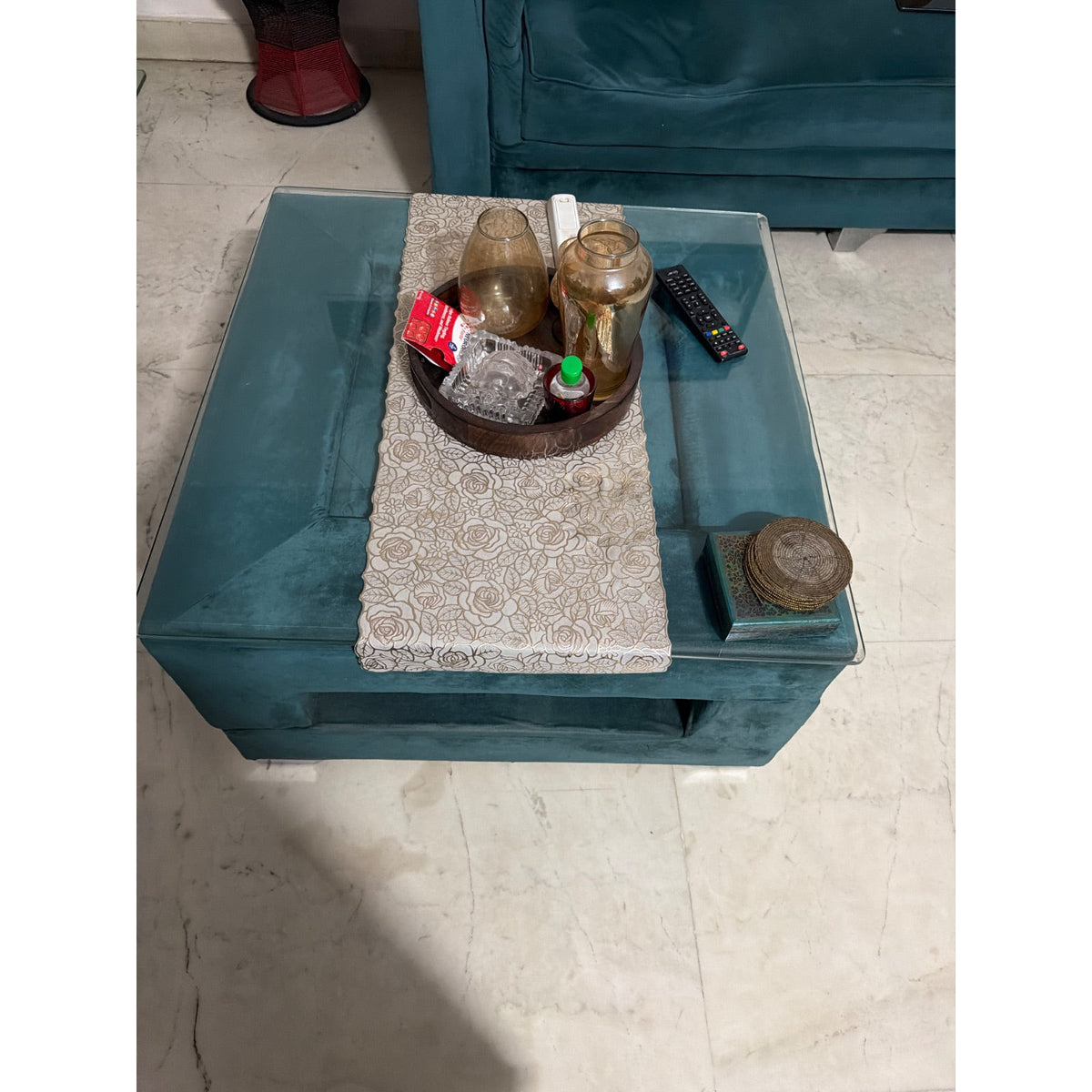 Teal 5-Seater Corner Sofa, Seat Sagging - used living-room in Delhi - photo 4