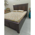 Sangwan Wood Queen Bed - left side