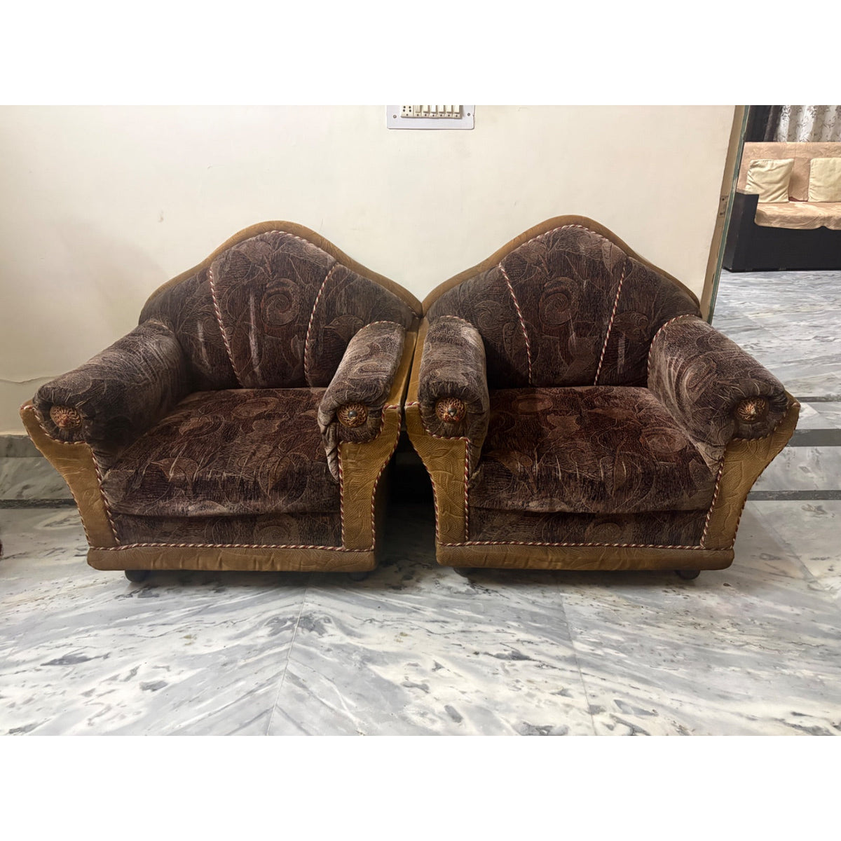 Sofa and Single Bed Bundle - used furniture or appliance in Gurugram - photo 5