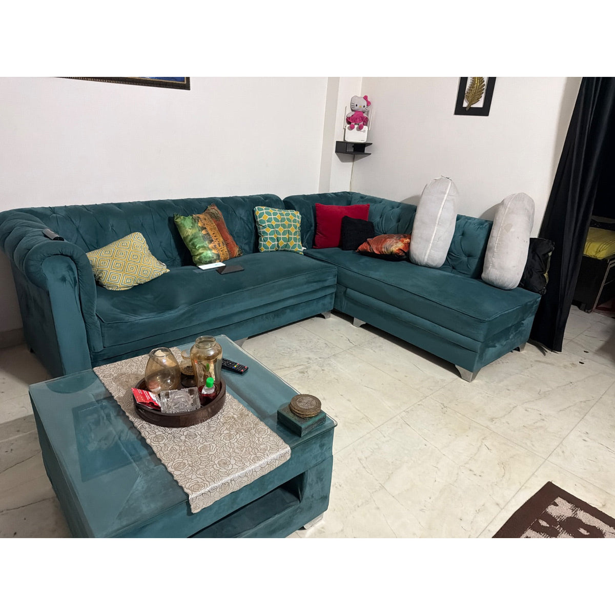 Teal 5-Seater Corner Sofa, Seat Sagging - used living-room in Delhi - photo 1